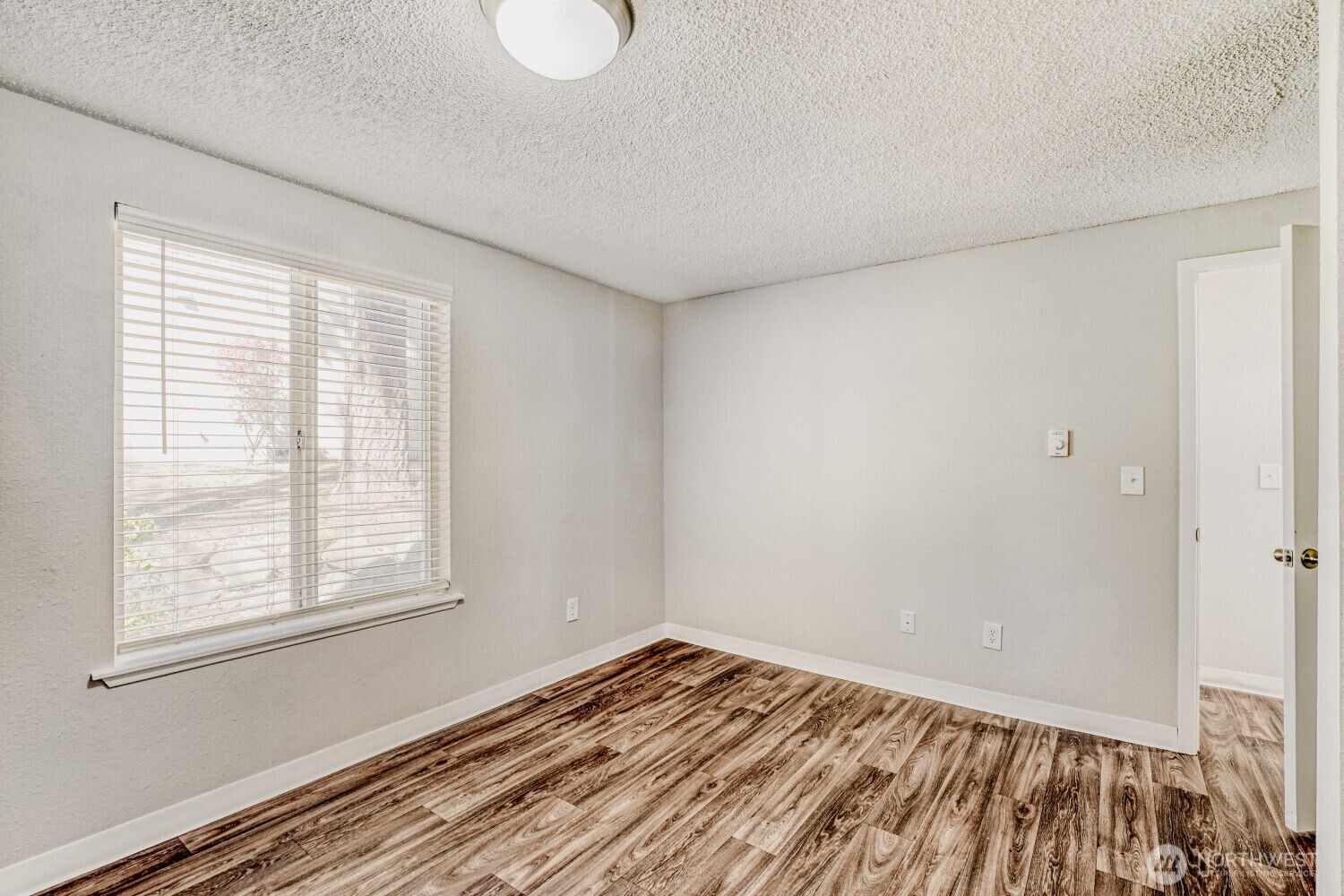 34214 1st Place Property Photo 19