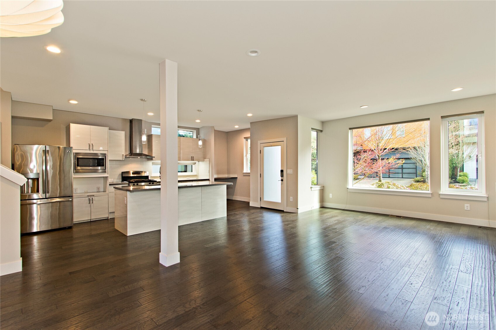 1471 14th Place Property Photo 4