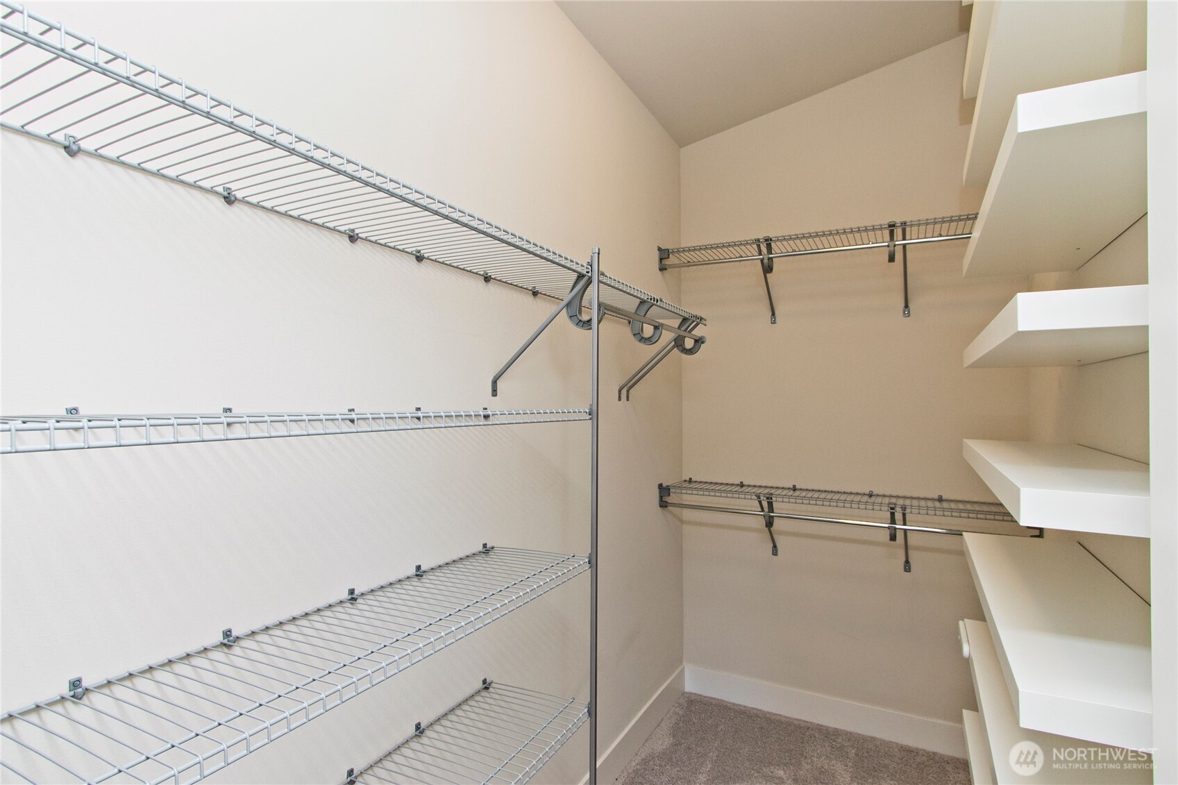 1471 14th Place Property Photo 14
