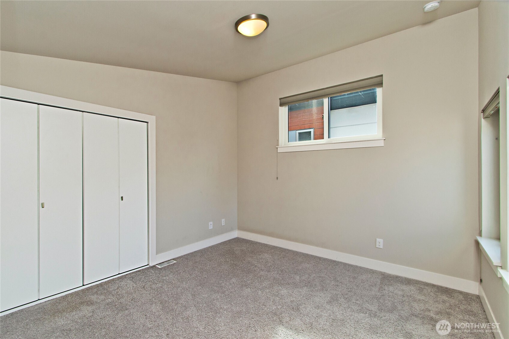 1471 14th Place Property Photo 17