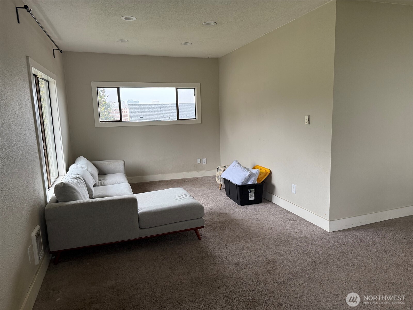 2815 S D Street Property Photo 4