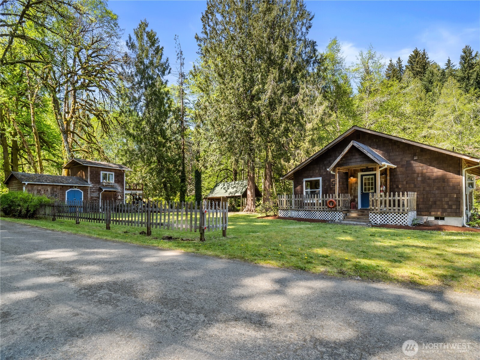 400 N Finch Creek Road Property Photo 5