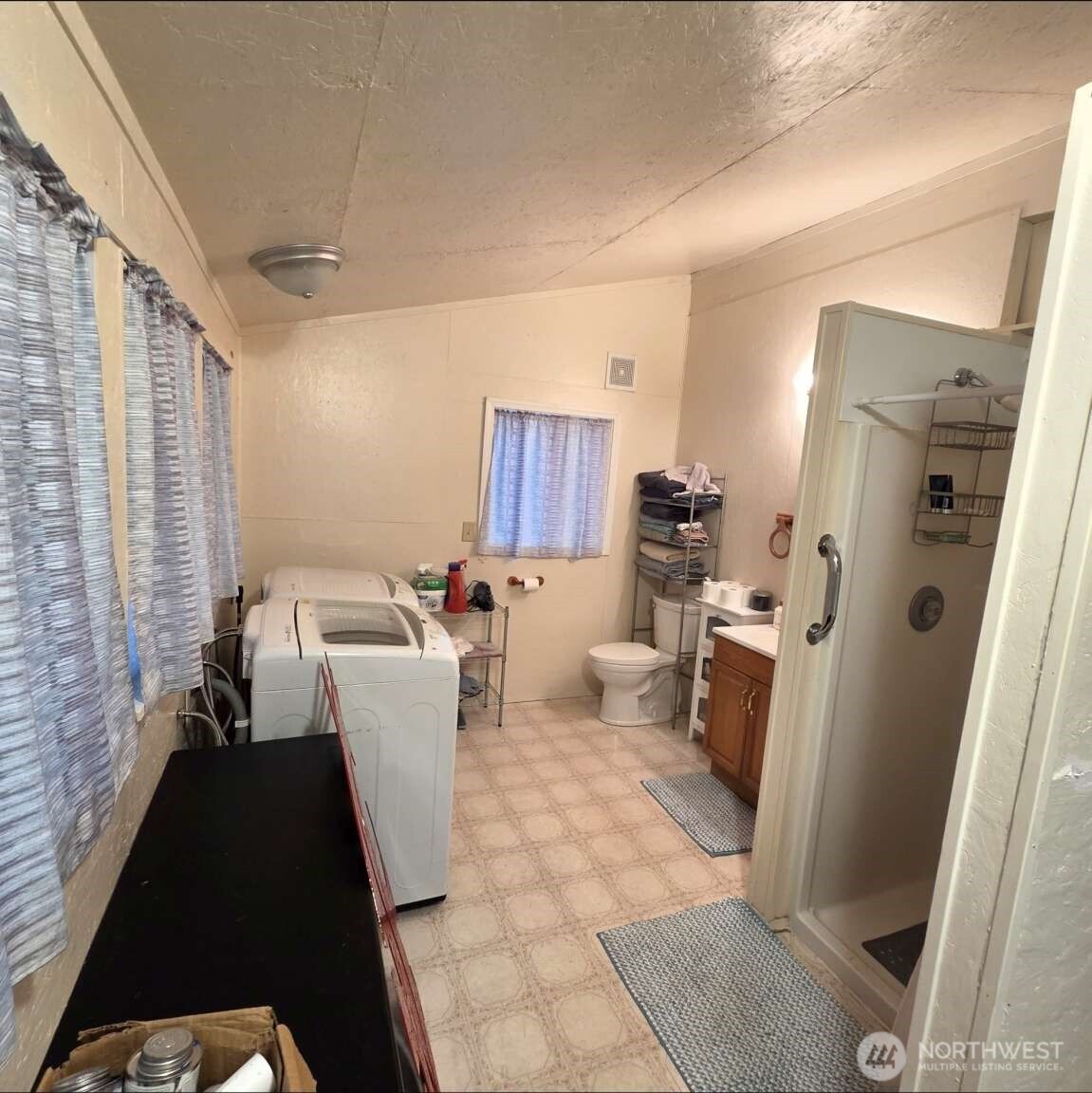 12245 S Lakeshore Road 44 Property Photo 8