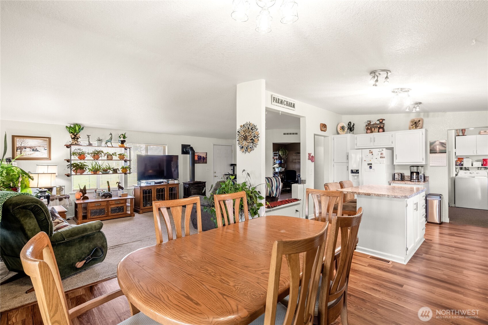 16826 Sheldon Lane Property Photo 8