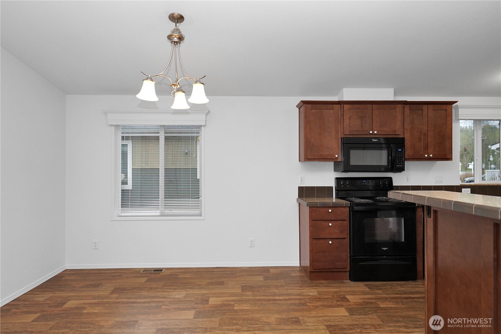 15231 Pine Drive Property Photo 7