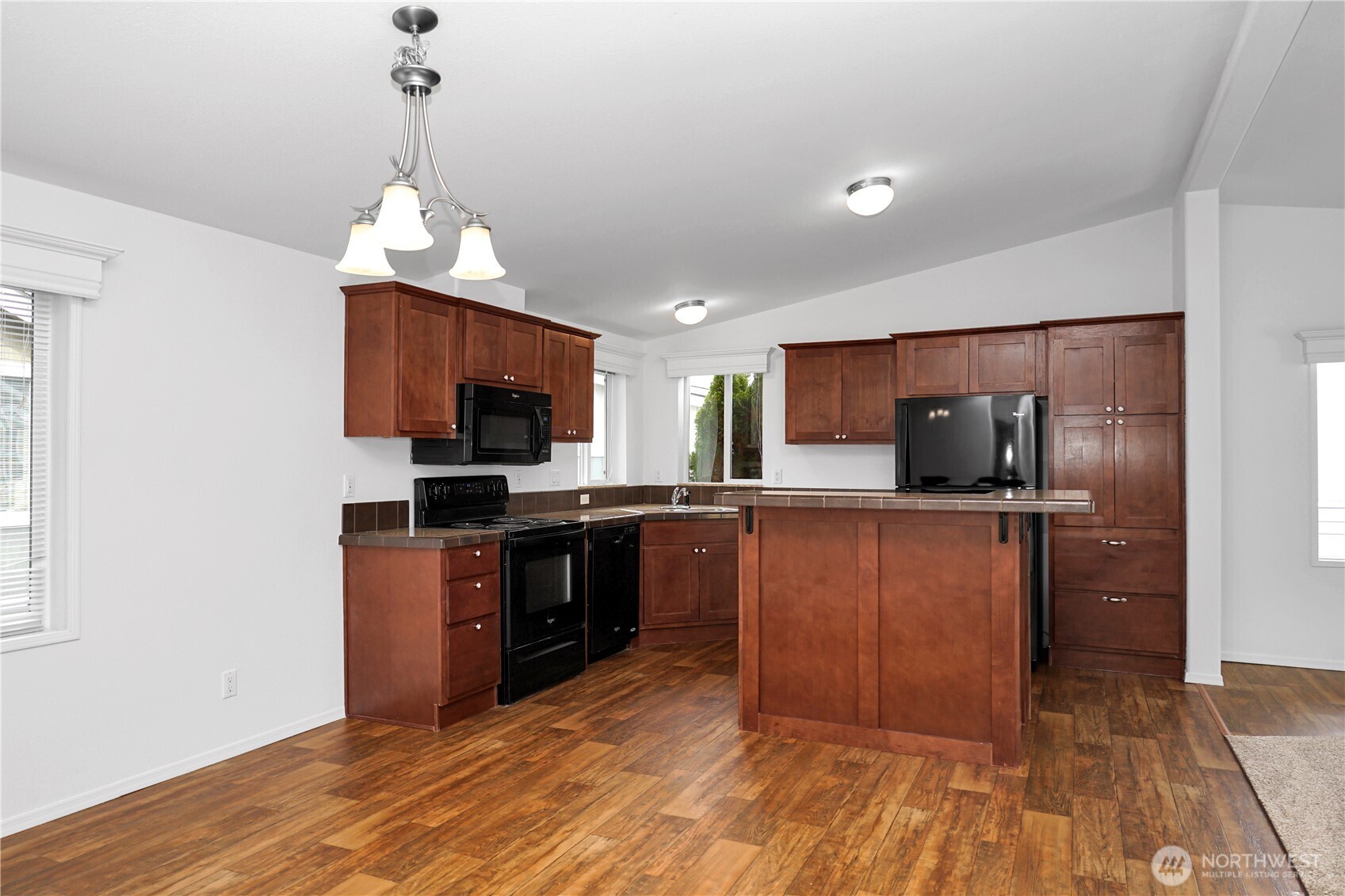 15231 Pine Drive Property Photo 11