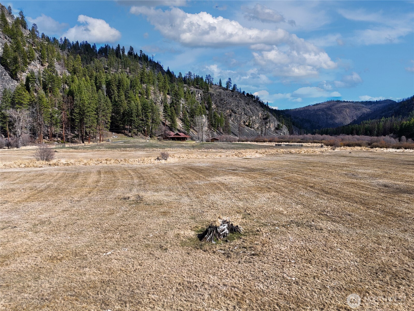 1721 Aeneas Valley Road Property Photo 13