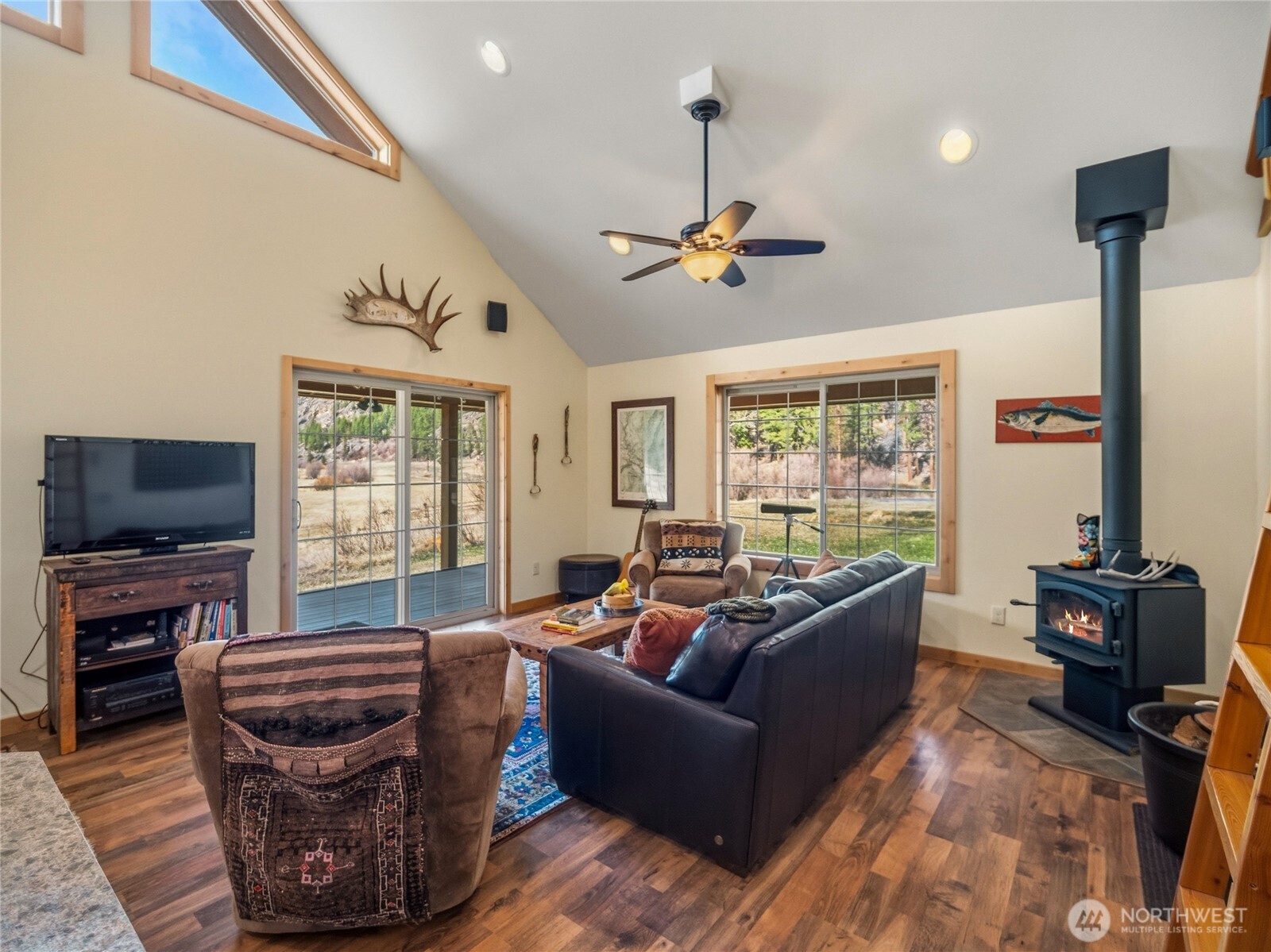 1721 Aeneas Valley Road Property Photo 33