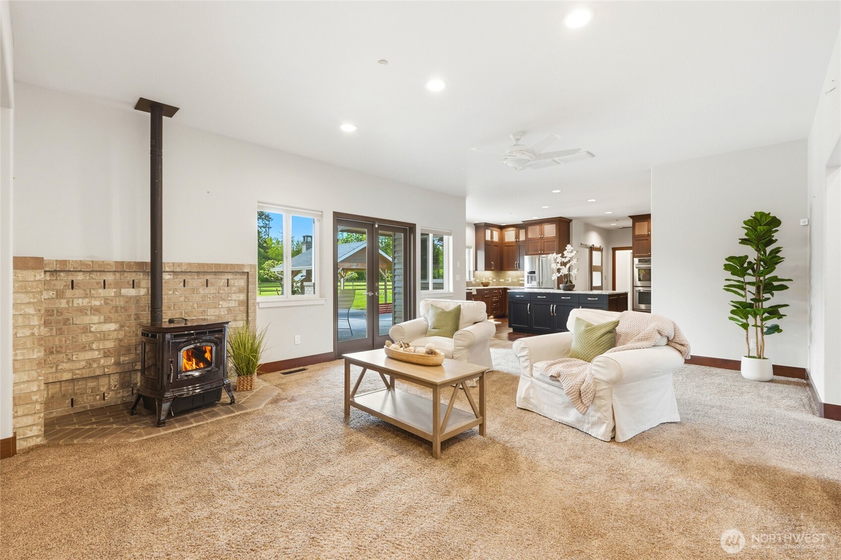 1130 150th Place Property Photo 6