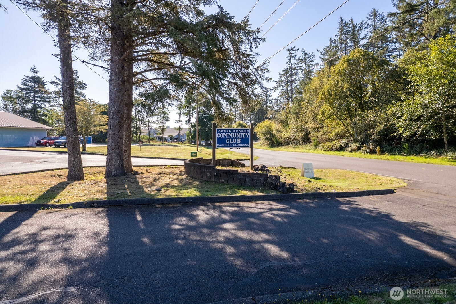 958 Gemini Court Property Photo 4