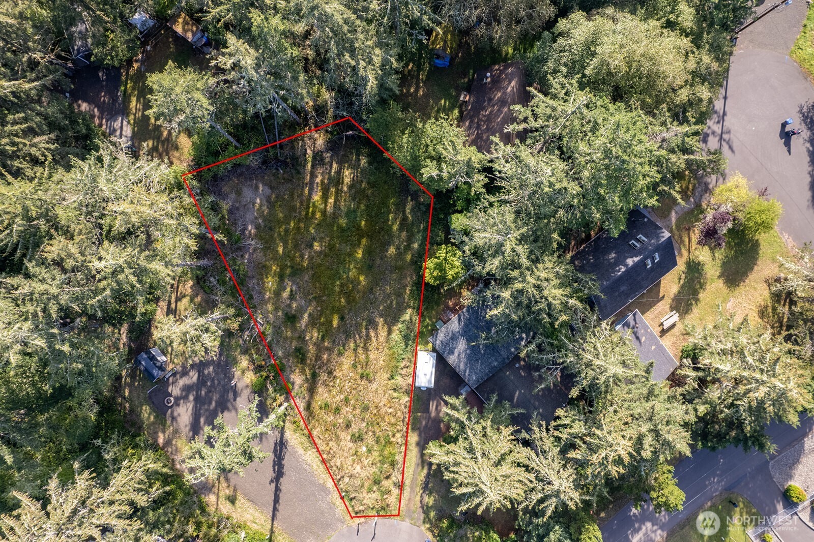 958 Gemini Court Property Photo 11