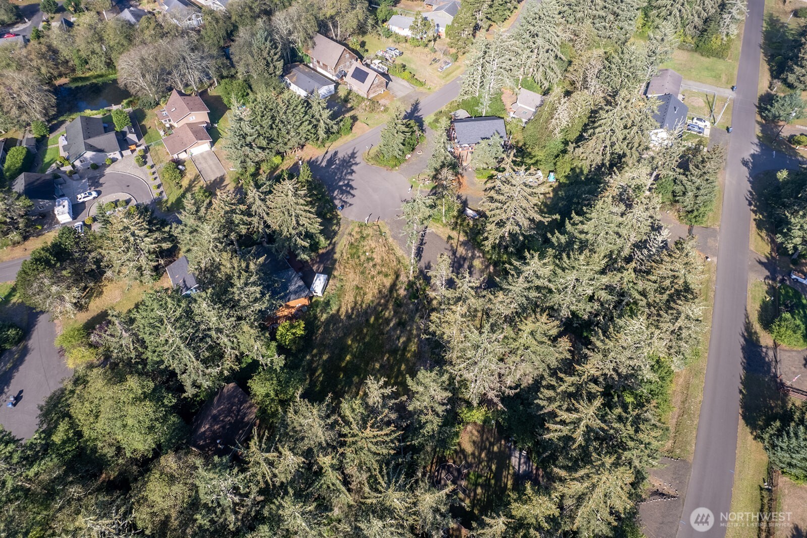 958 Gemini Court Property Photo 12
