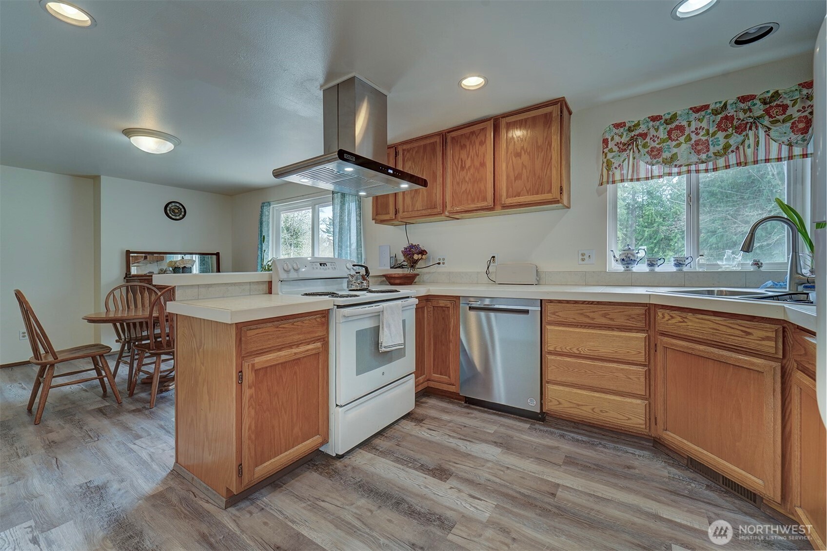 31481 Night Owl Avenue Property Photo 8