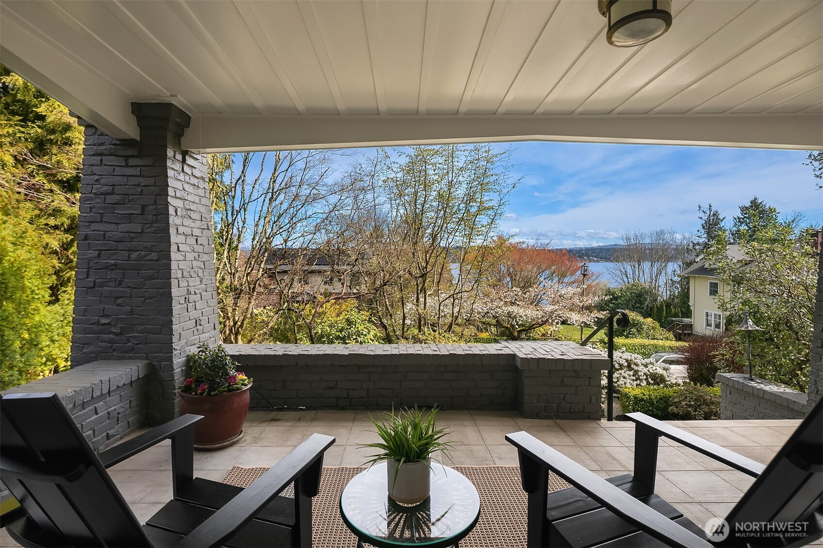 2647 Cascadia Avenue Property Photo 4