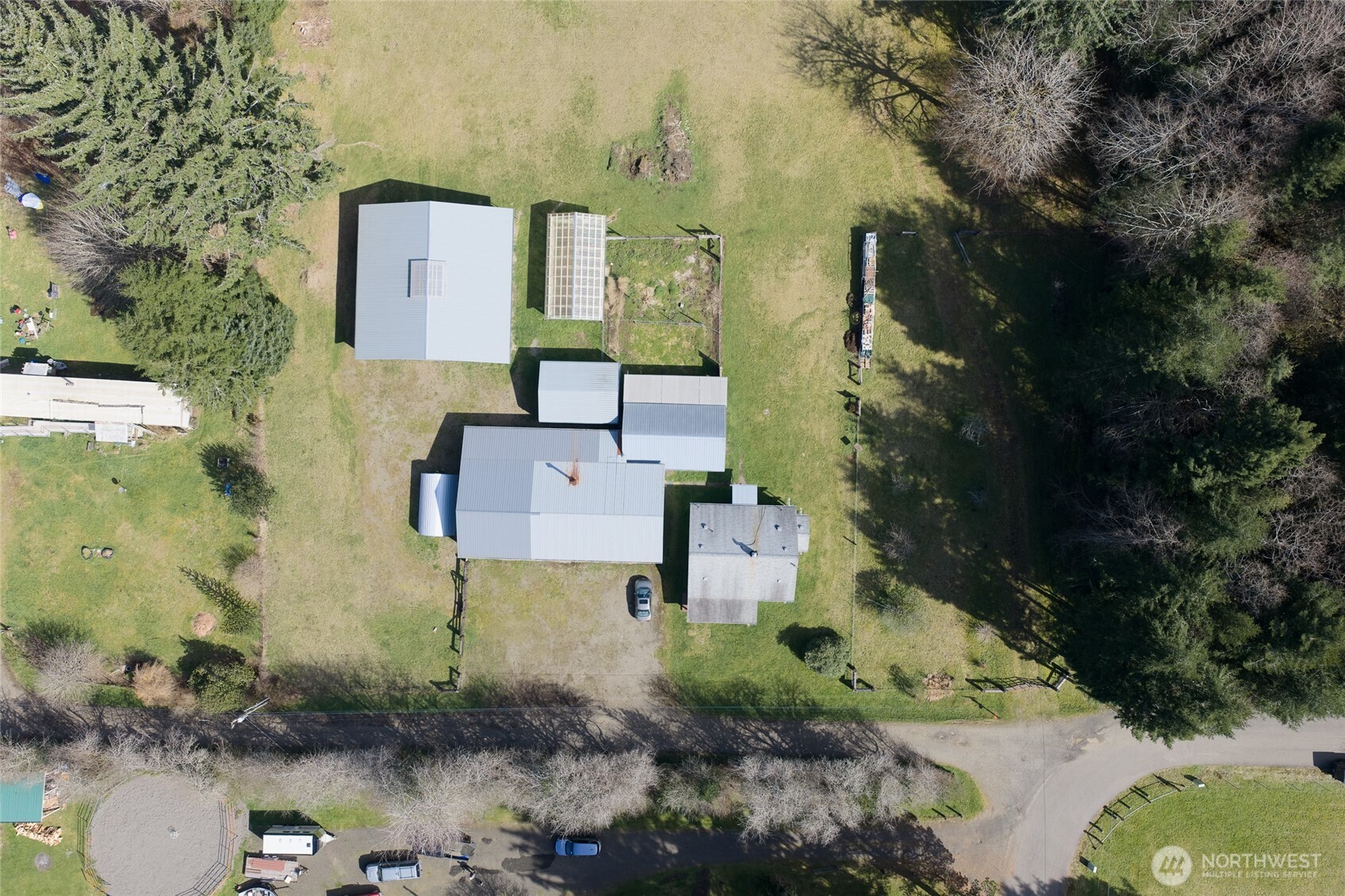 2 Groseclose Lane Property Photo 8