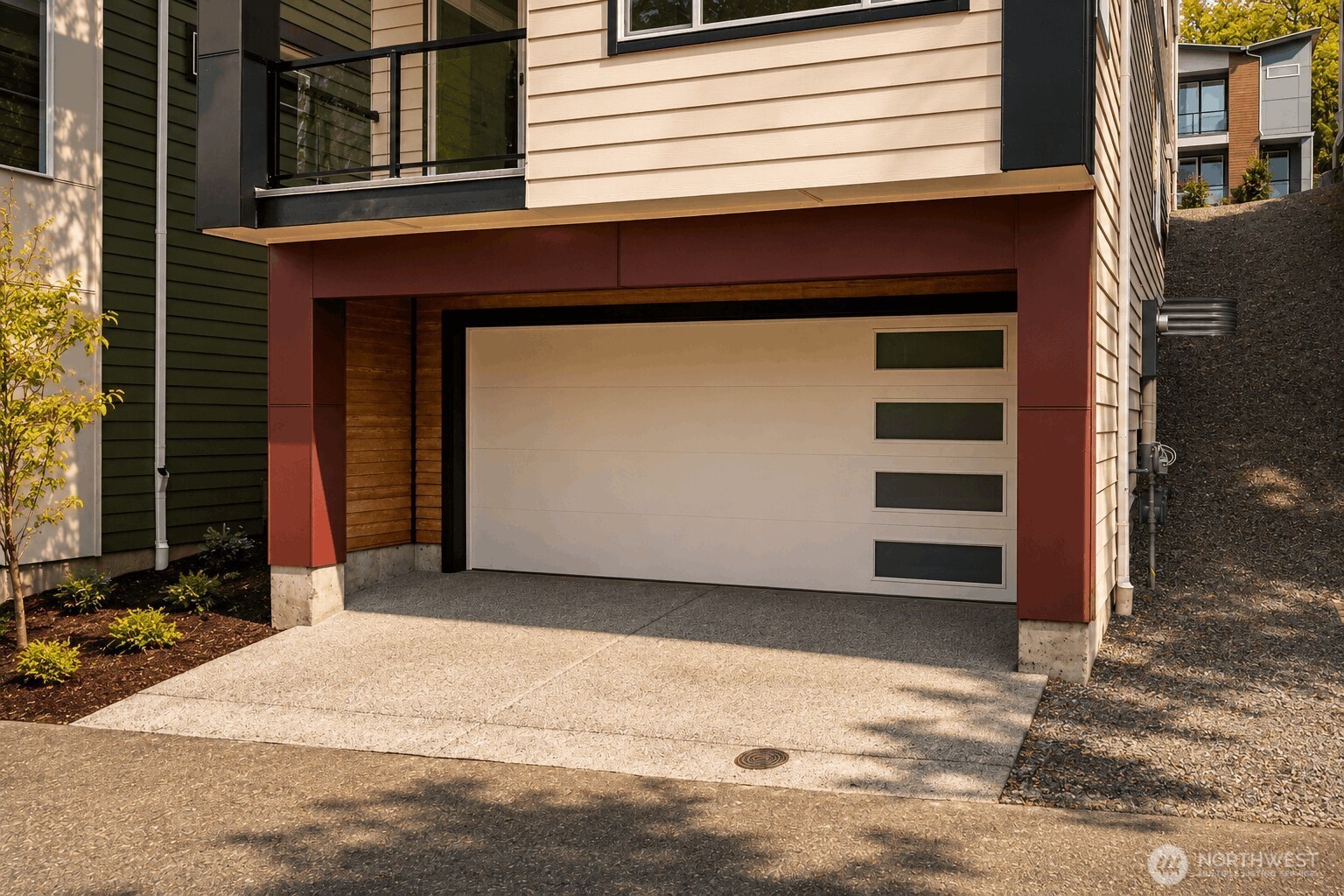 4027 Aberdeen Way Property Photo 4