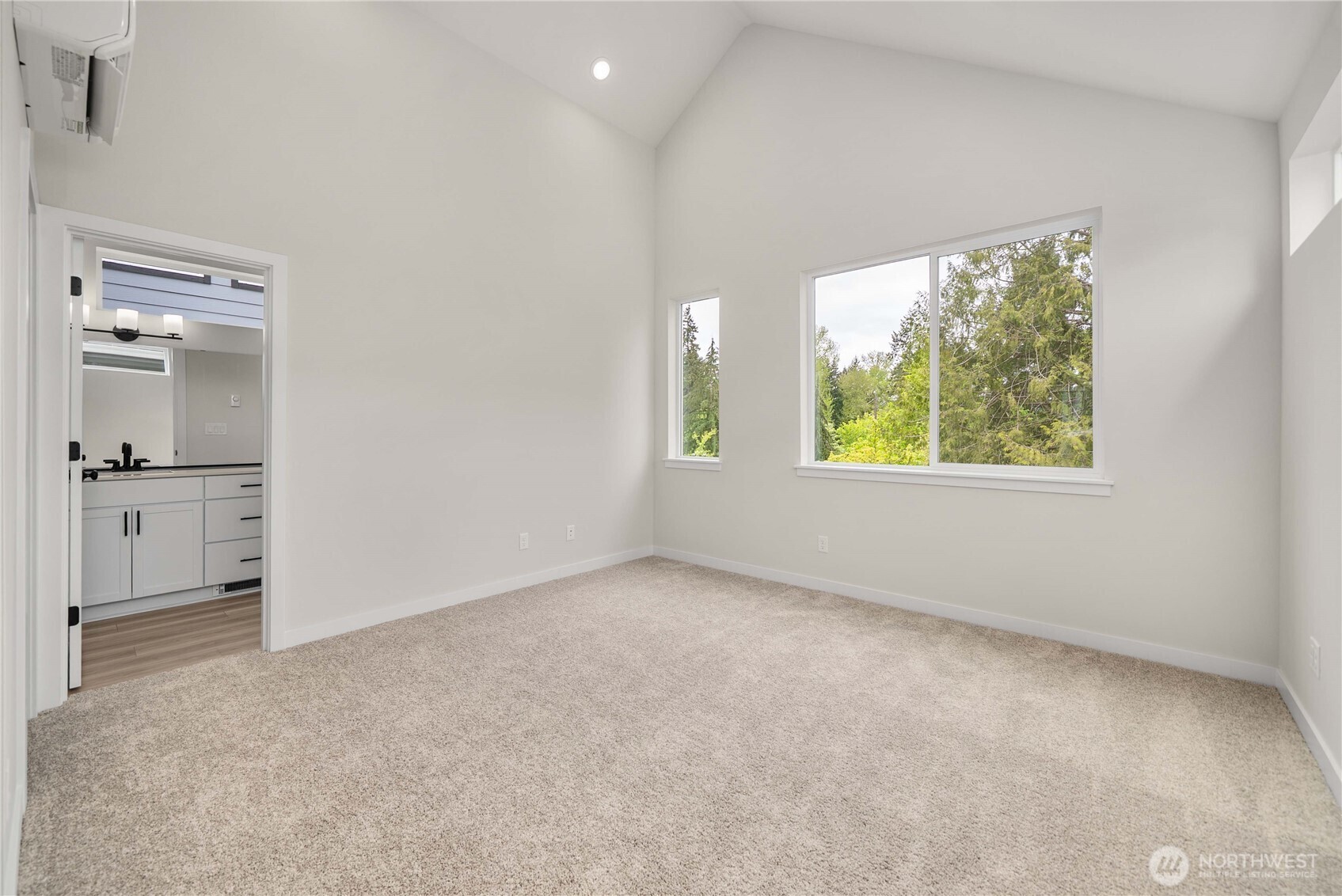 4027 Aberdeen Way Property Photo 15