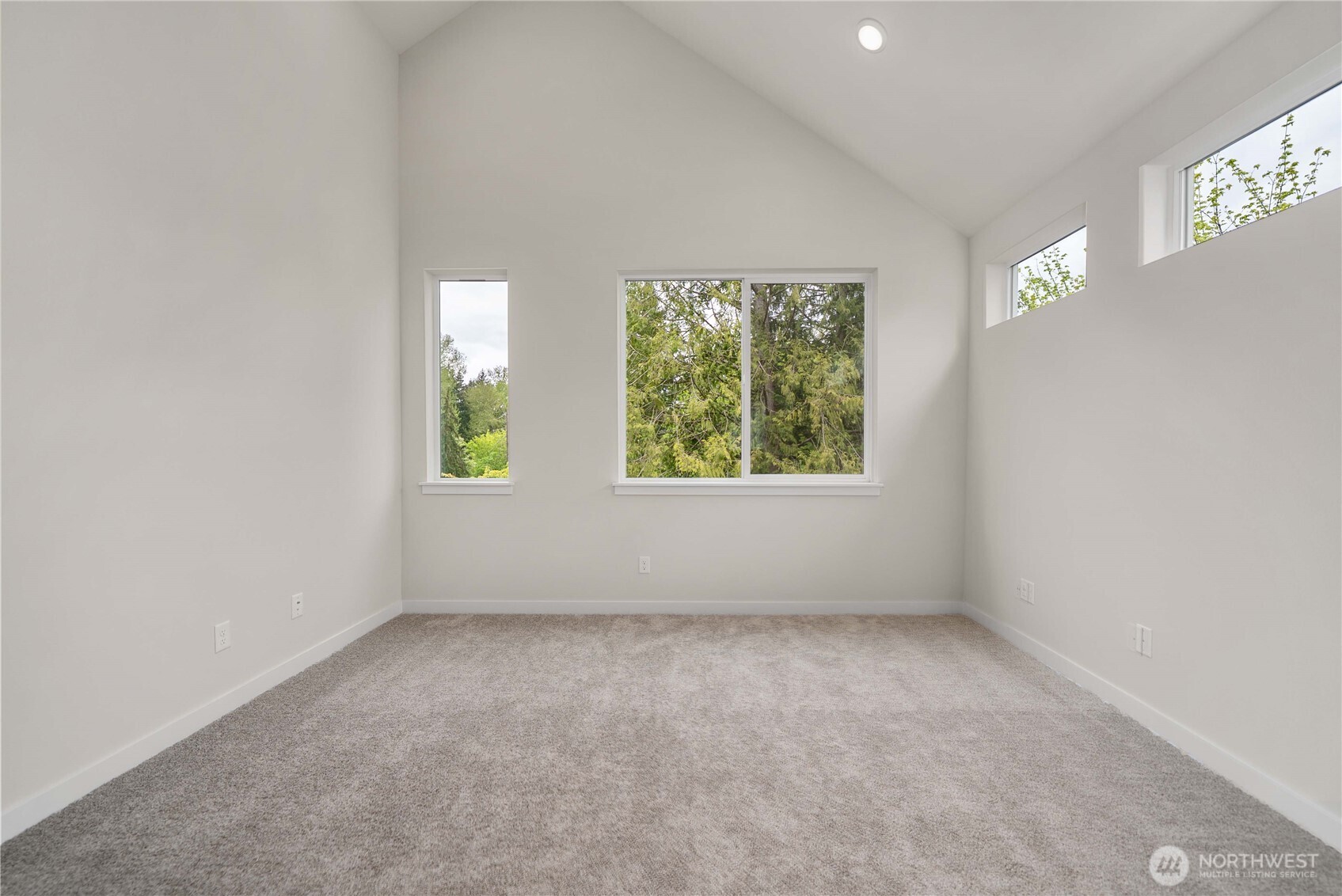 4027 Aberdeen Way Property Photo 16