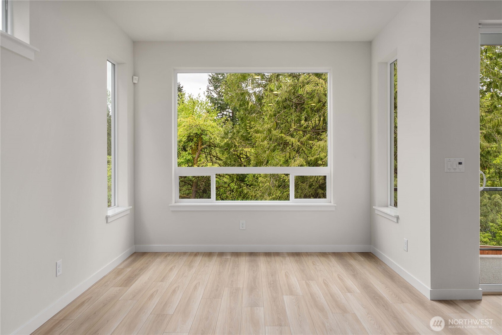 4027 Aberdeen Way Property Photo 21