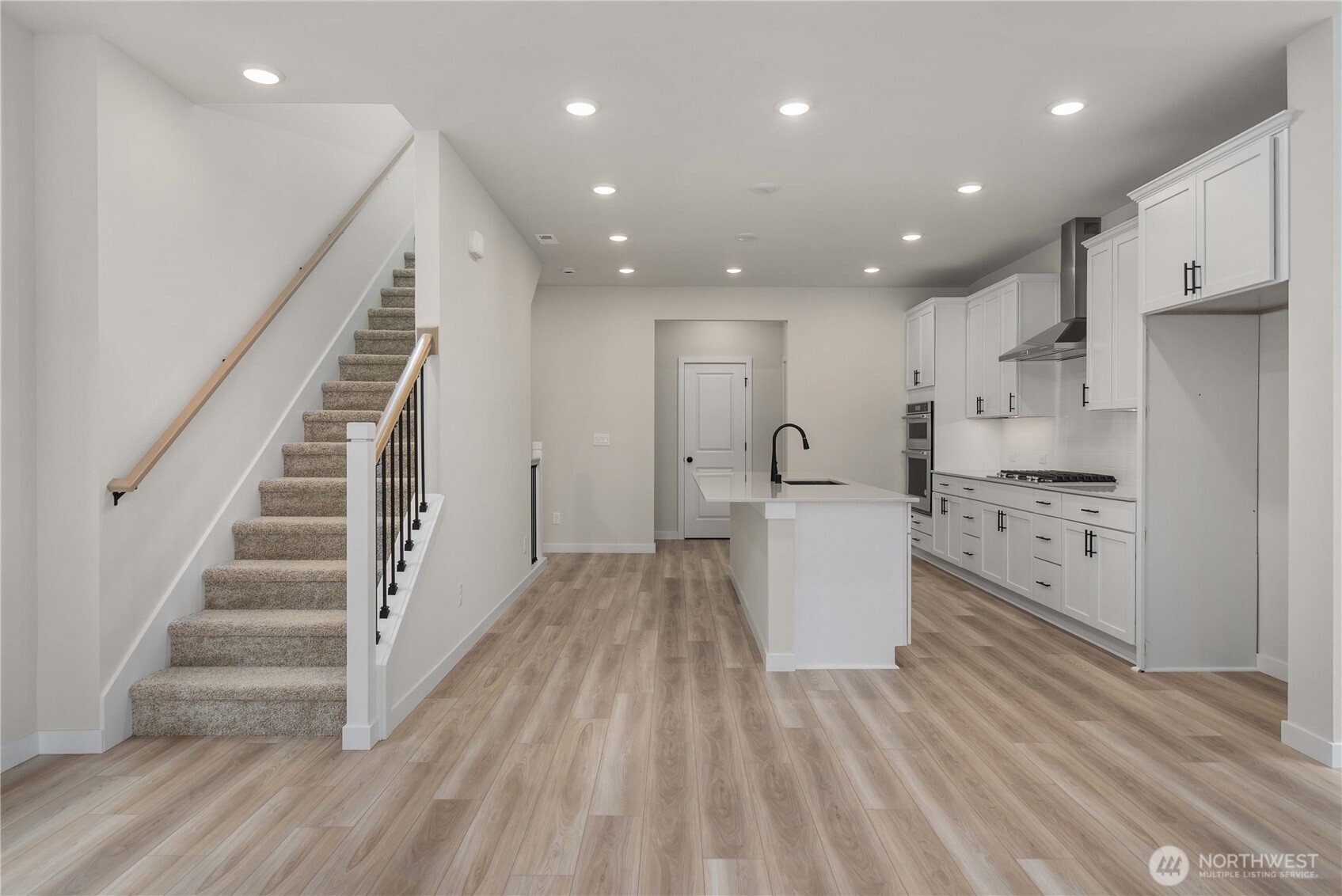 4027 Aberdeen Way Property Photo 25