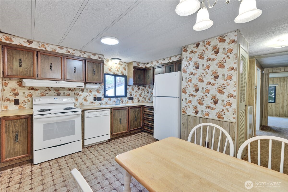 507 W Veterans Avenue Property Photo 8