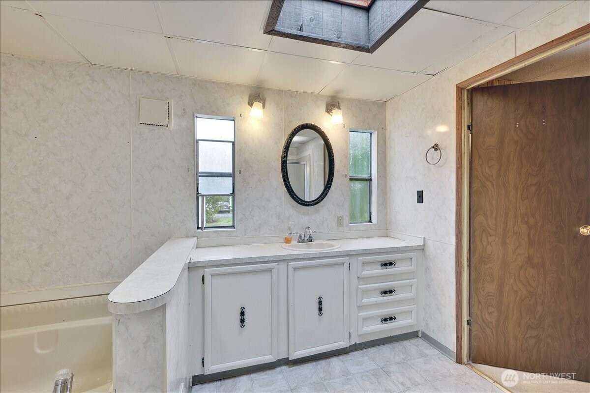 507 W Veterans Avenue Property Photo 14