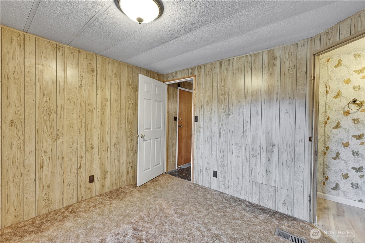 507 W Veterans Avenue Property Photo 19