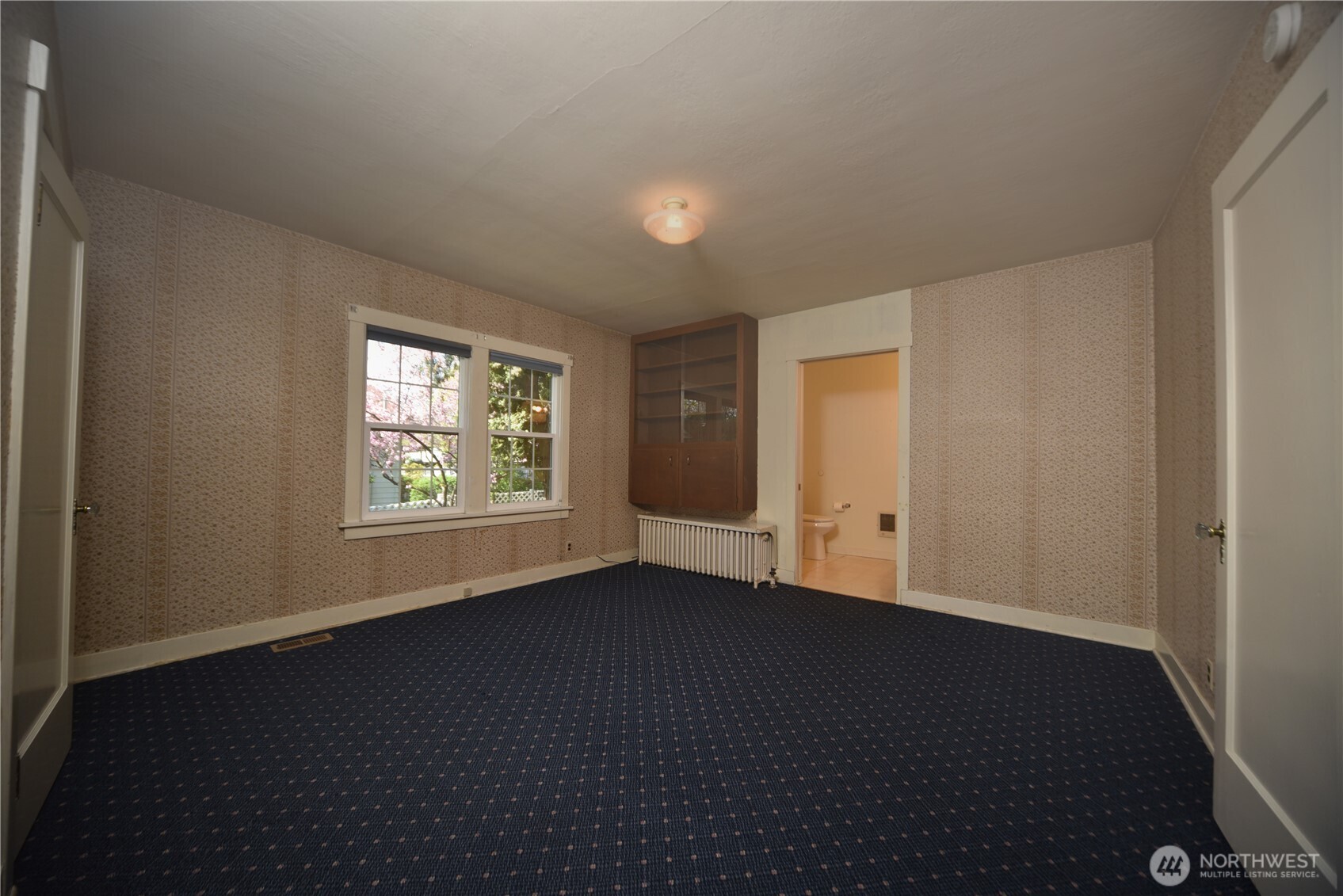 107 W 9th Avenue Property Photo 11