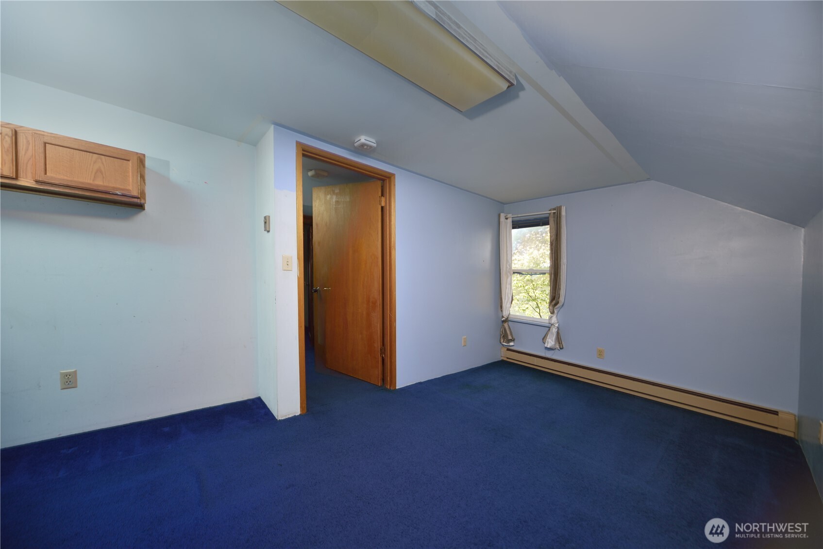 107 W 9th Avenue Property Photo 19