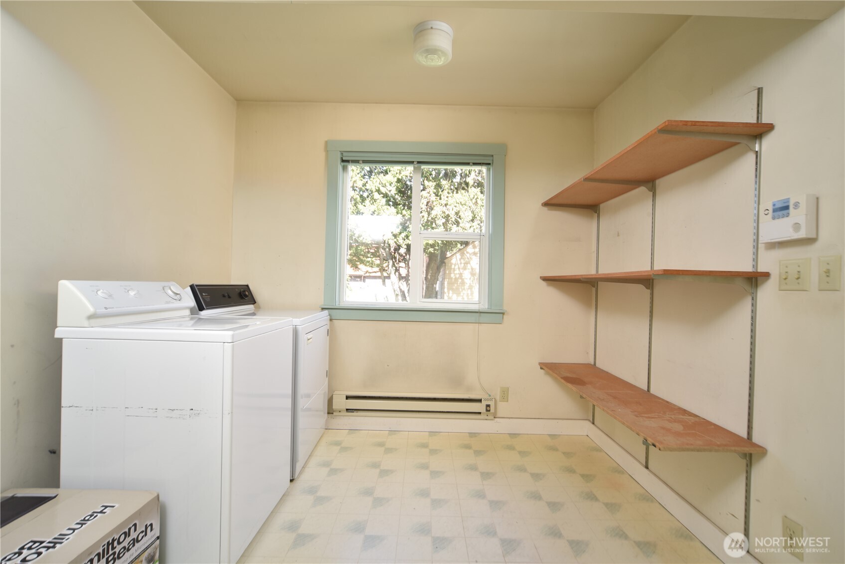 107 W 9th Avenue Property Photo 20