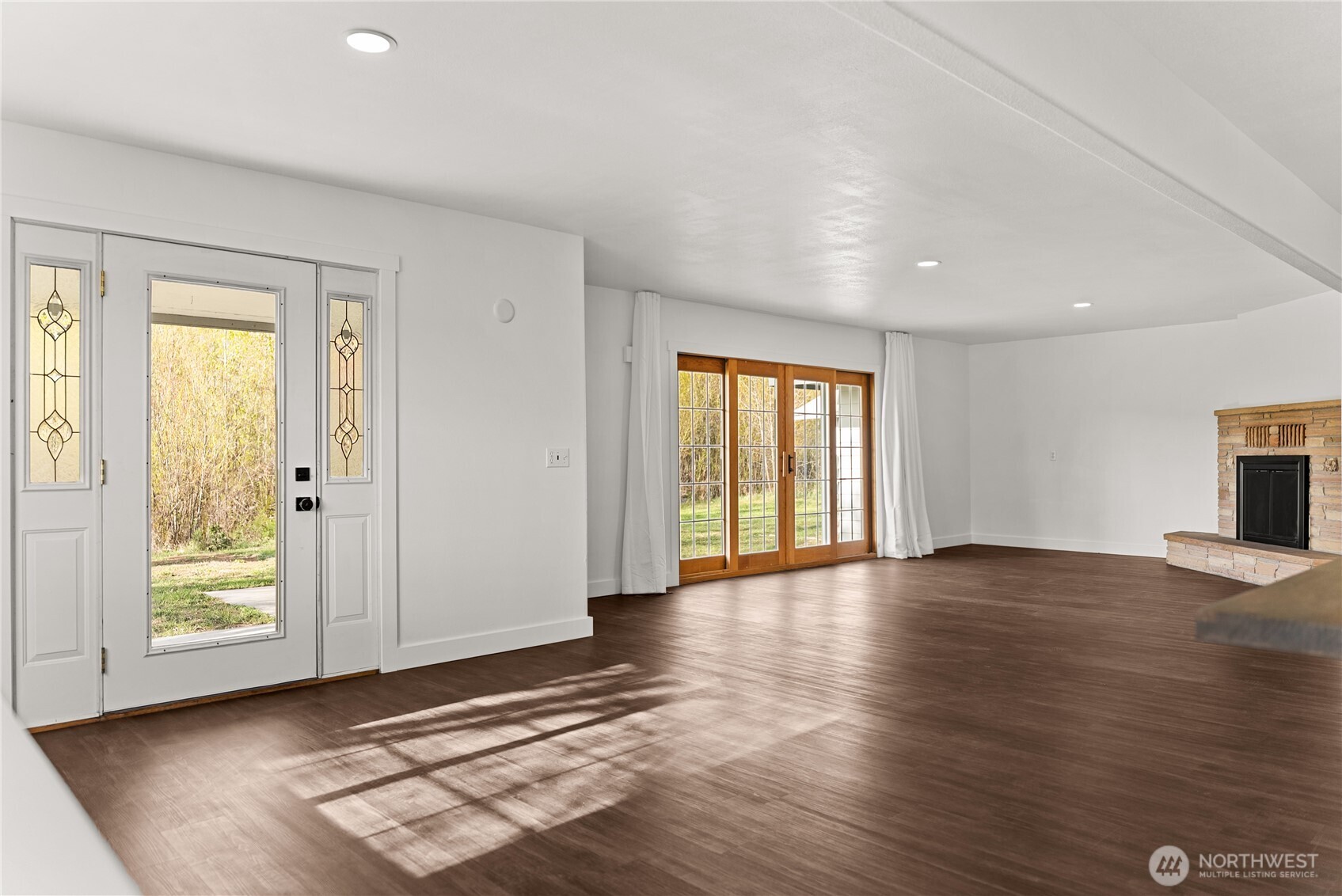 20752 State Route 20 Property Photo 8