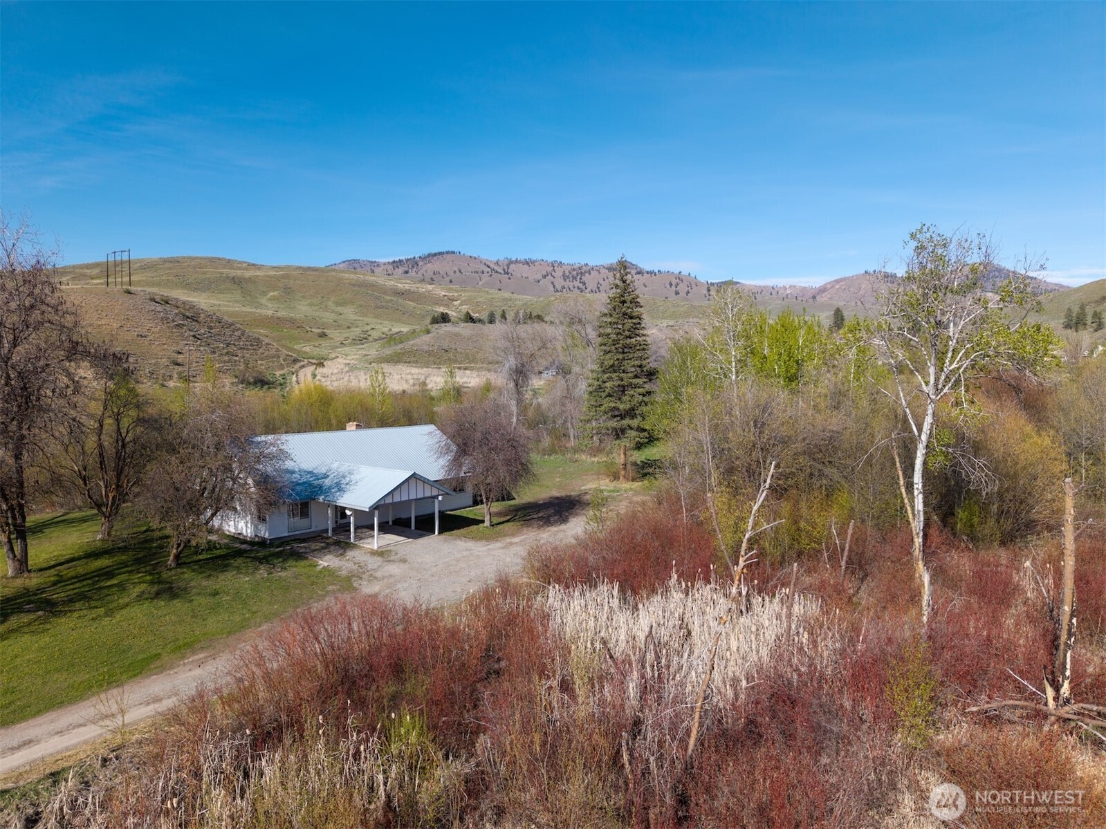 20752 State Route 20 Property Photo 33