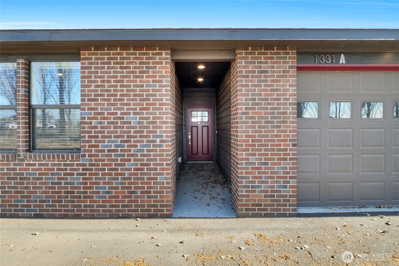 1331 Ne Nanto Road A&b Property Photo 4