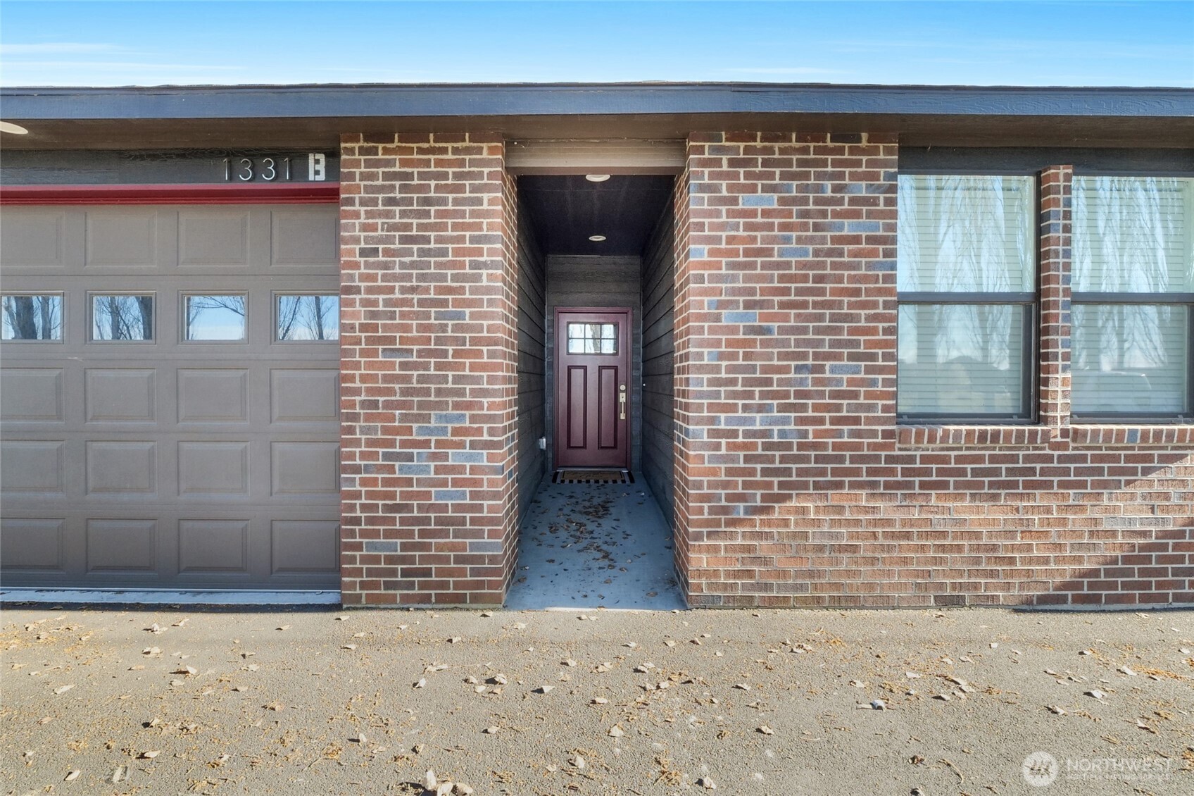 1331 Ne Nanto Road A&b Property Photo 5