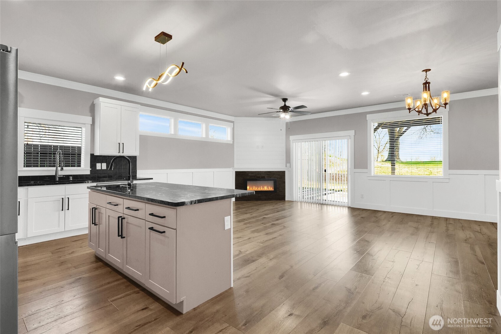 1331 Ne Nanto Road A&b Property Photo 9