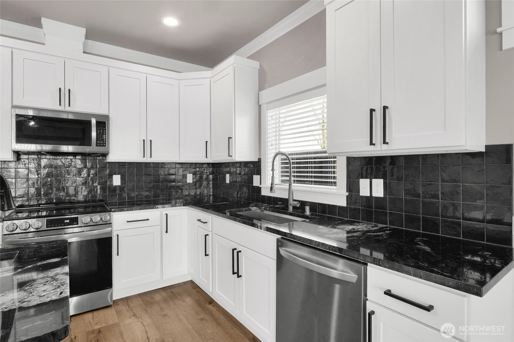 1331 Ne Nanto Road A&b Property Photo 15