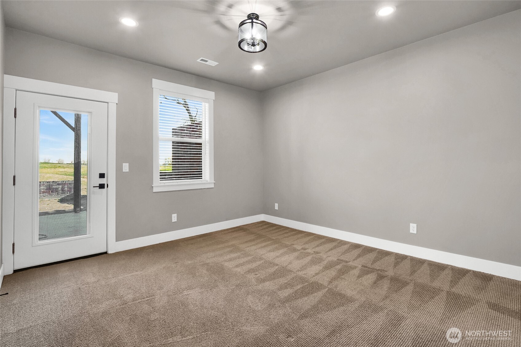 1331 Ne Nanto Road A&b Property Photo 18
