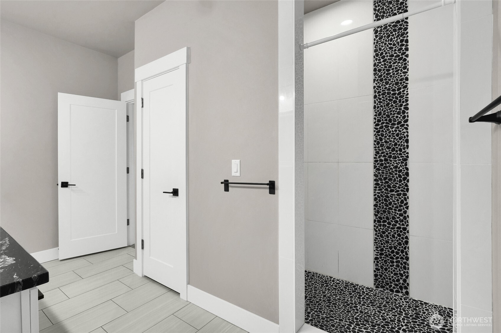 1331 Ne Nanto Road A&b Property Photo 21