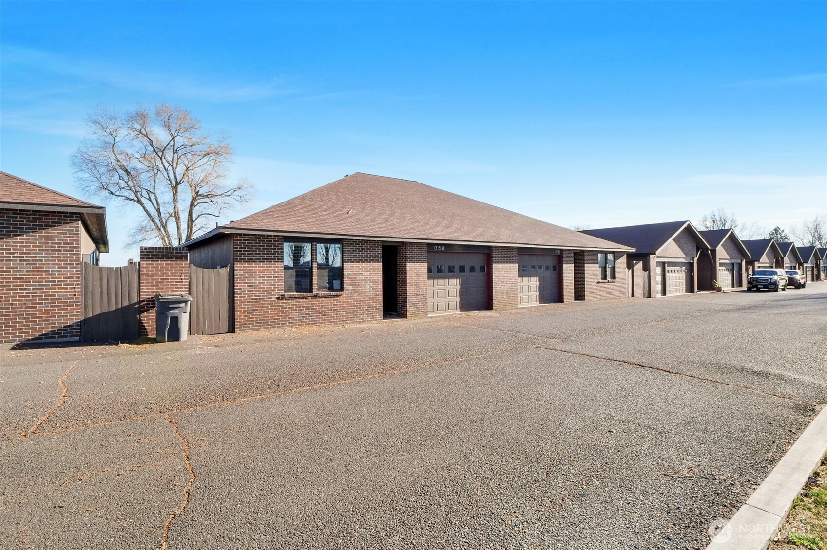 1315 Ne Nanto Road A&b Property Photo 5