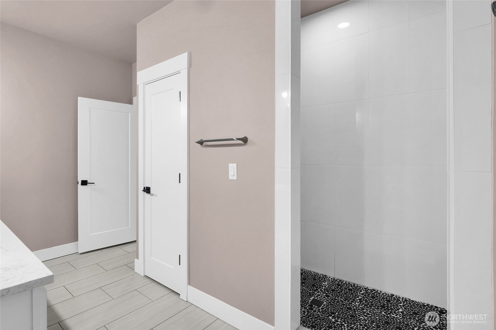 1315 Ne Nanto Road A&b Property Photo 24