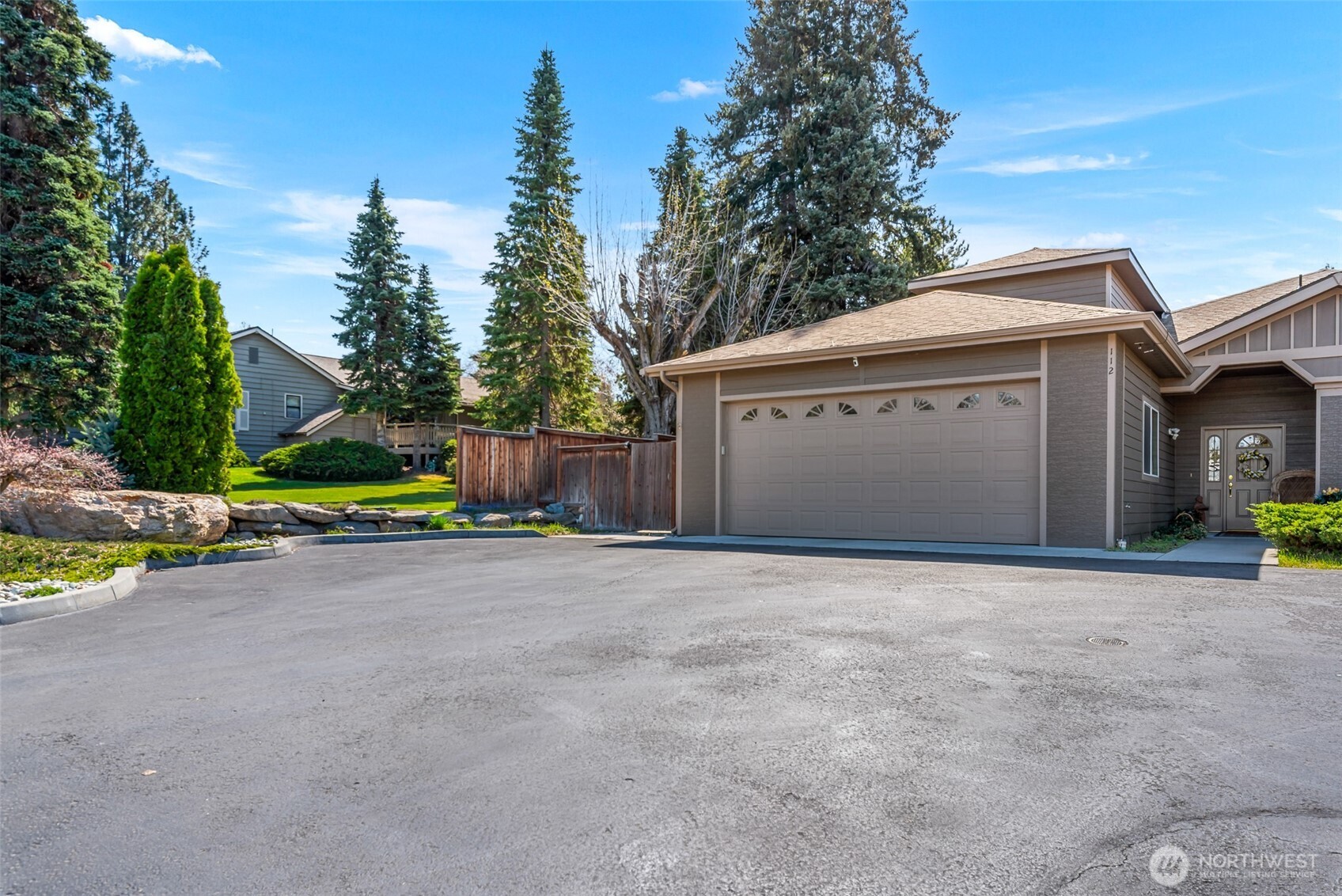 112 19th Street Property Photo 1