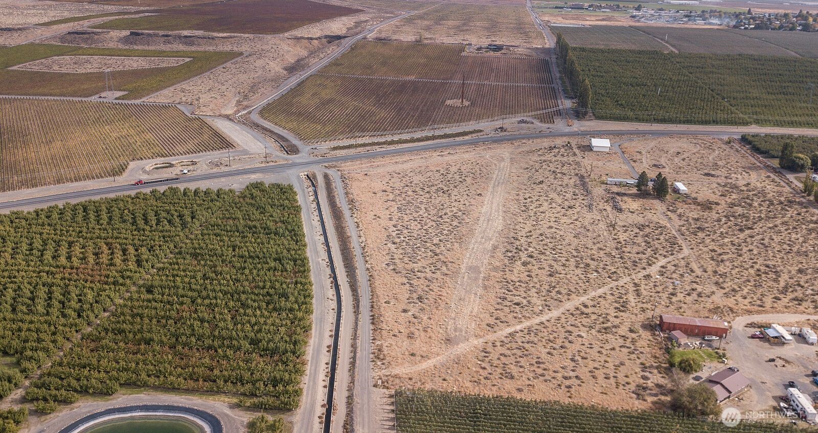 23564 Highway 243 Property Photo 8