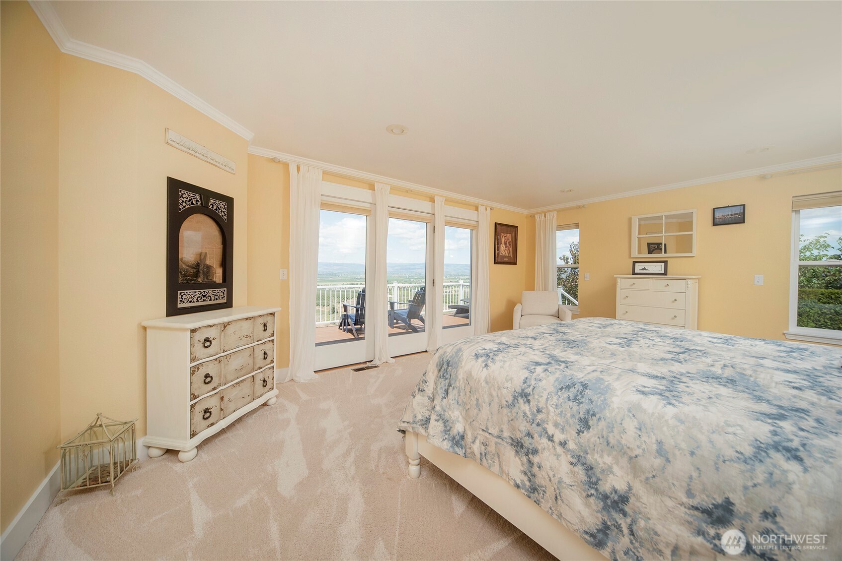 1677 Dodge Road Property Photo 15