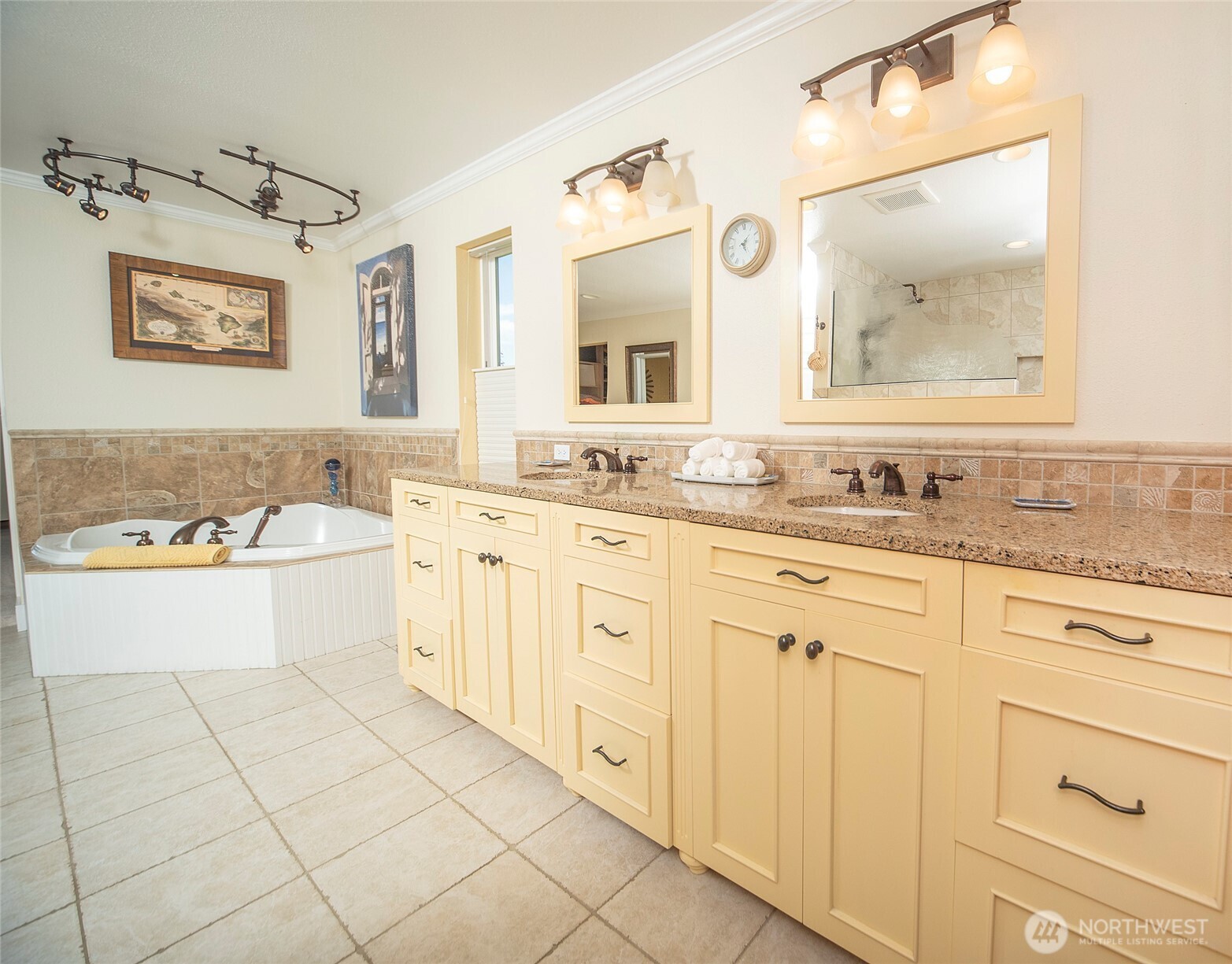 1677 Dodge Road Property Photo 17