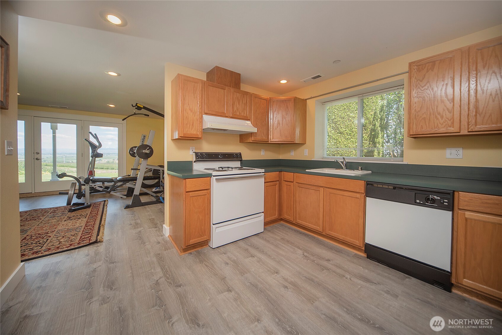 1677 Dodge Road Property Photo 24