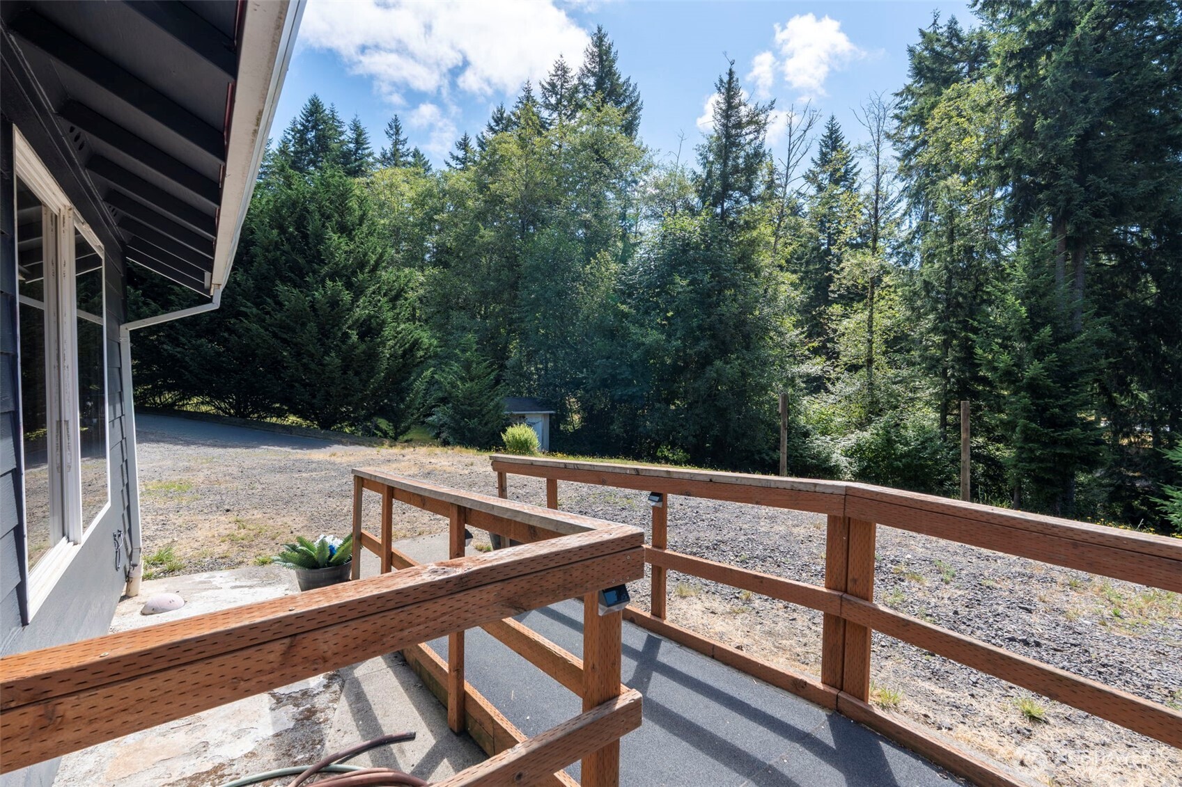 110 Sunny Basin Road Property Photo 5