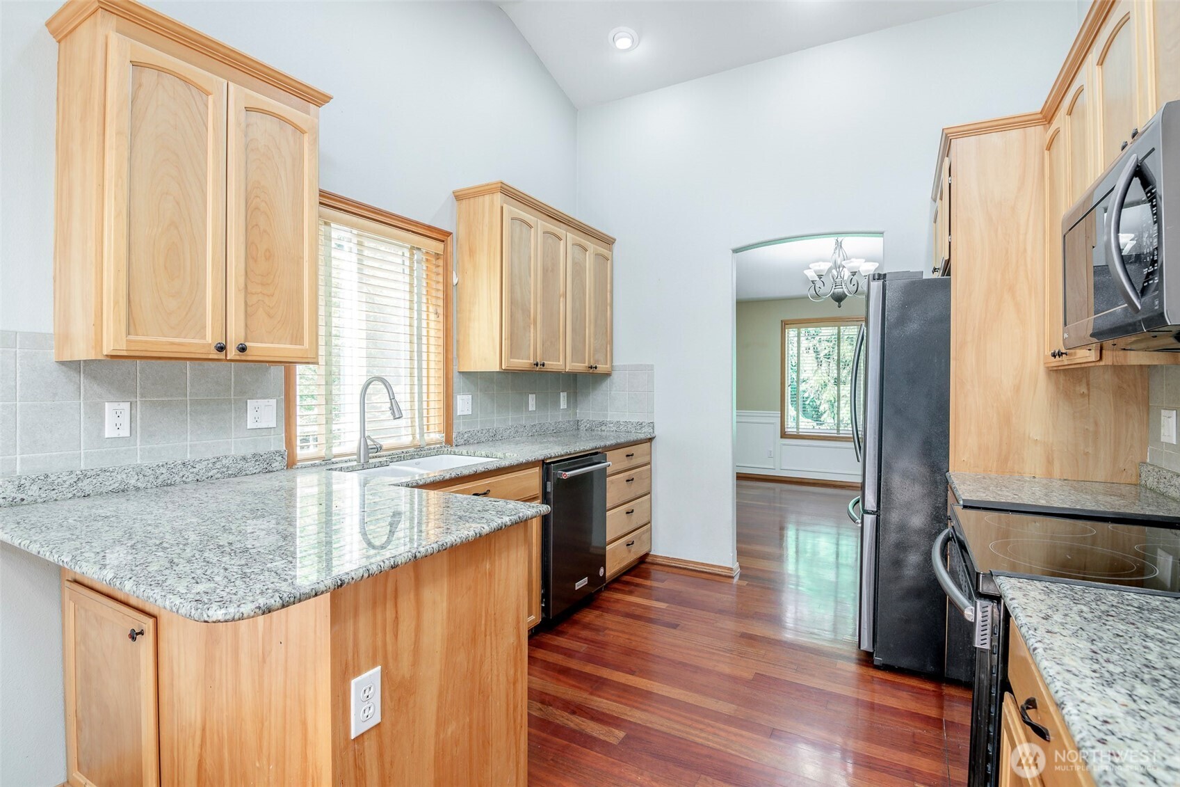 2703 5th Street Property Photo 9