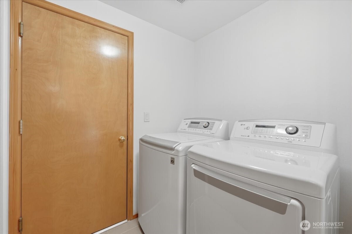27213 32nd Place Property Photo 16