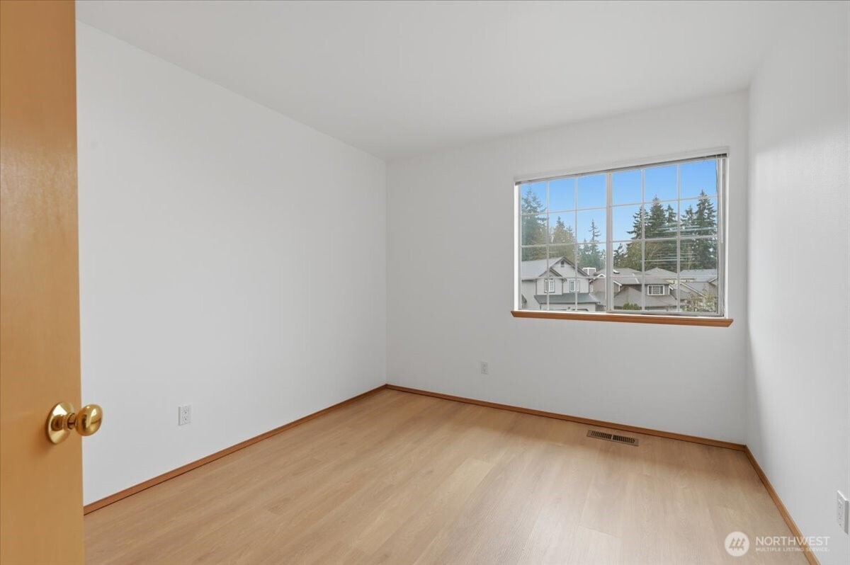 27213 32nd Place Property Photo 20