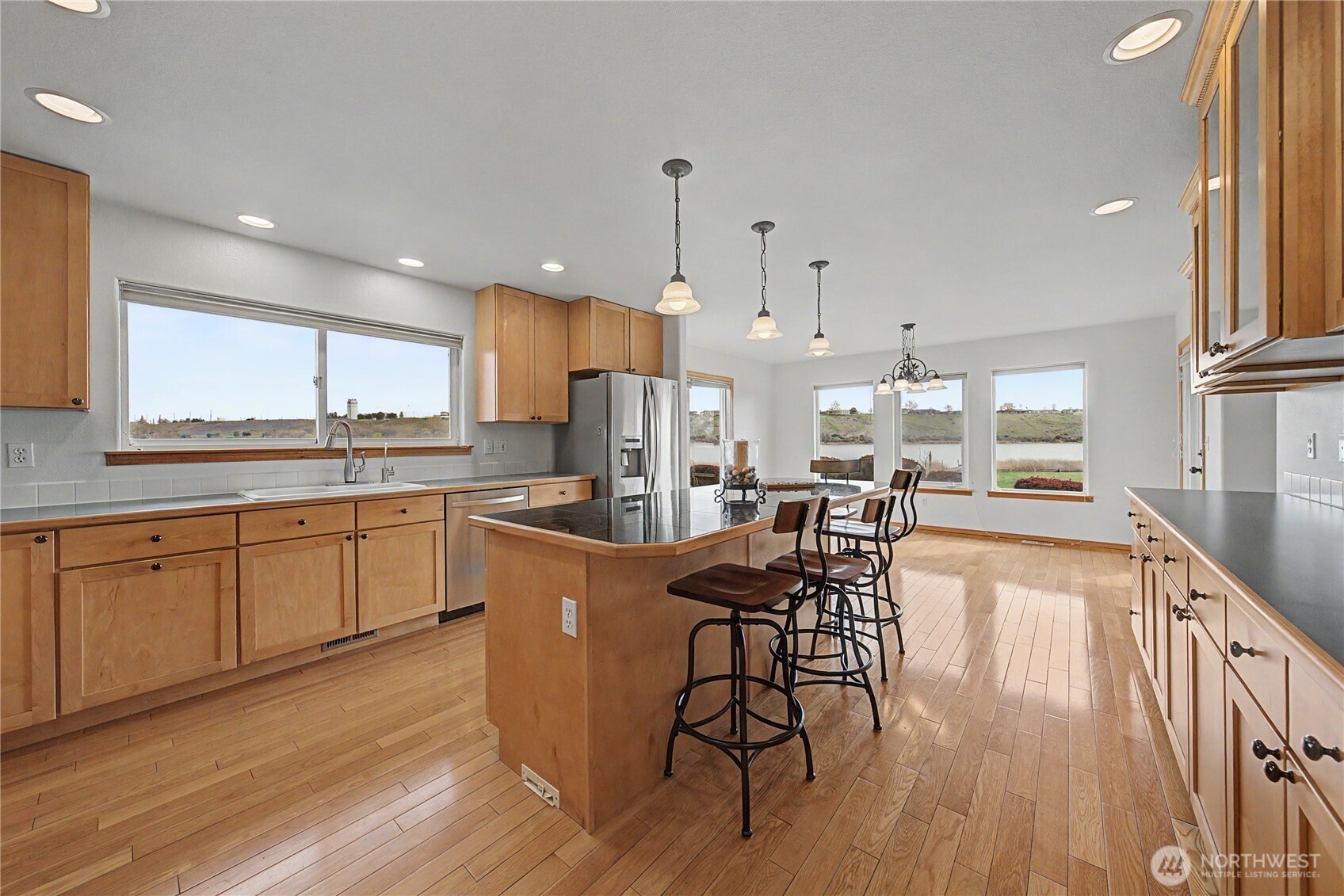 3103 Ne Meadowlark Lane Property Photo 16
